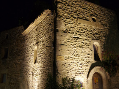Chapelle prise de nuit Chantemerle Les Grignan