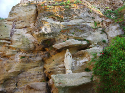statue de la vierge à chantemerle-les-grignan