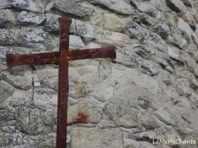 Détail du calvaire à l'entrée de Chantemerle-Lès-Grignan