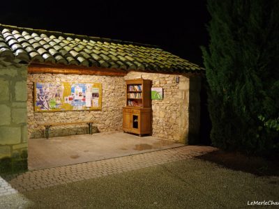 Abris bus de nuit à Chantemerle Les Grignan