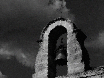 Reflets du clocher de Chantemerle Les Grignan (montage)