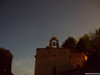 Photo de l'Eglise de Chantemerle Les Grignan une nuit étoilée